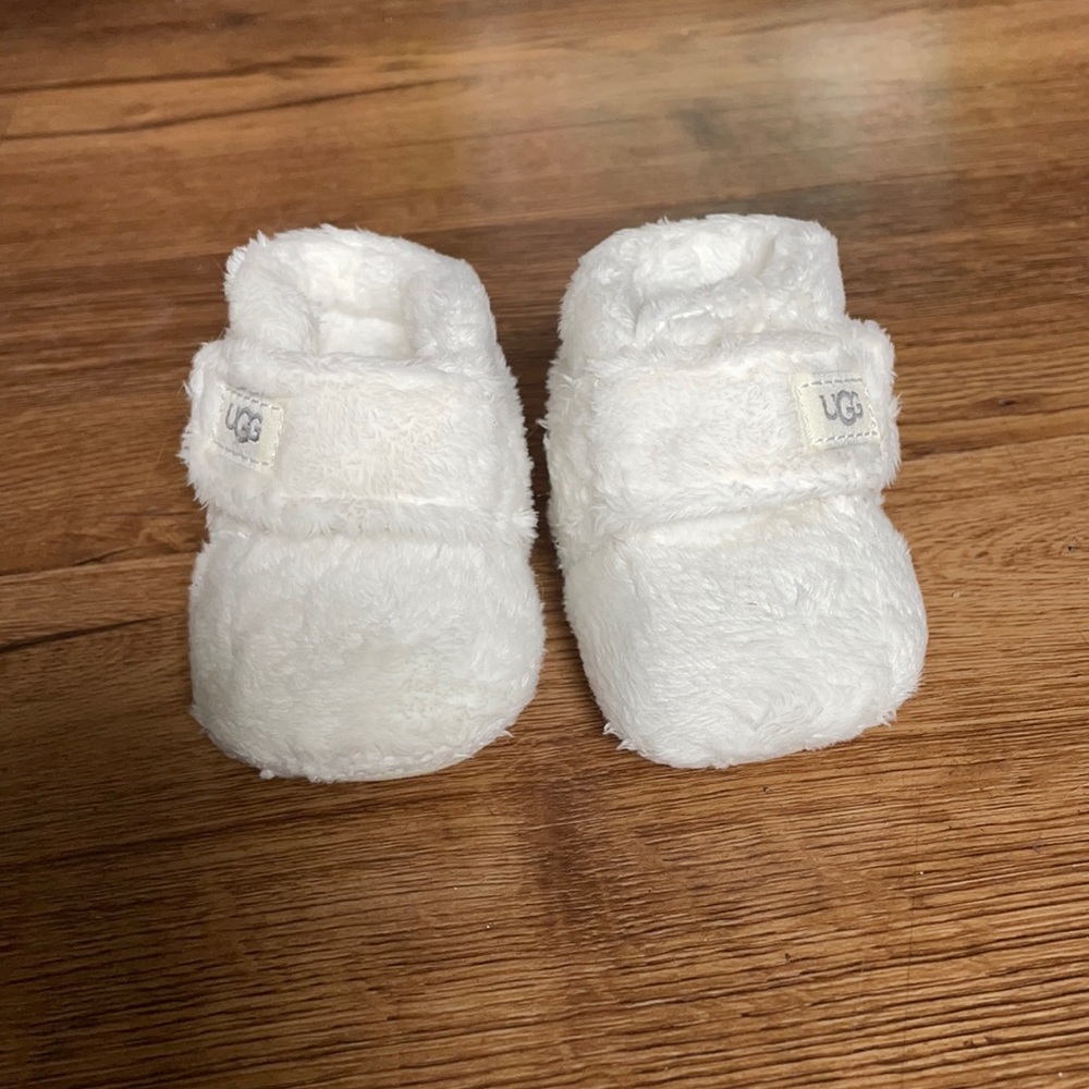 Ugg baby booties size 0/1 white